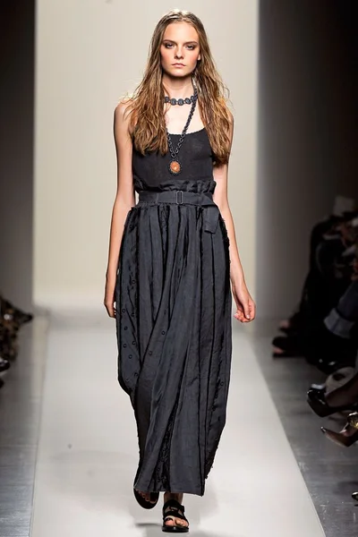 Look 14